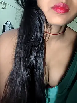 RAYI Queen 2 online show from November 2025 08:45:01 AM