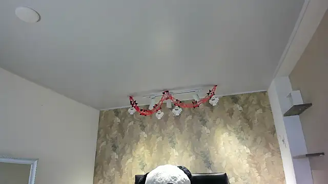 Snapshot of Saya_Amaretto1 chatting on October 2025 07:02:01 PM Saya Amaretto1 online show from October 2025 07:02:01 PM