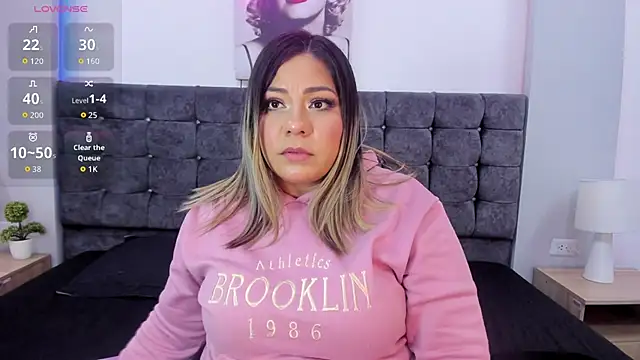 Snapshot of isabella_horney_ chatting on October 2025 06:19:02 PM isabella horney online show from October 2025 06:19:02 PM