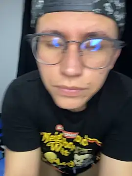 Kurtxxx22 online show from November 2025 01:55:02 AM