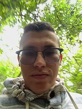 Kurtxxx22 online show from April 2026 04:44:02 PM