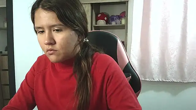 Oliviawatson1 online show from October 2025 08:20:02 PM