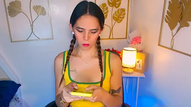 xPrecuioseChesca online show from October 2025 12:40:02 AM