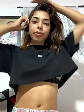 Snapshot of MeganAndMax@xh chatting on September 2025 02:45:01 AM MeganAndMaxxh online show from September 2025 02:45:01 AM