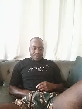 Snapshot of WaiterZim chatting on July 2026 07:23:02 AM WaiterZim online show from July 2026 07:23:02 AM
