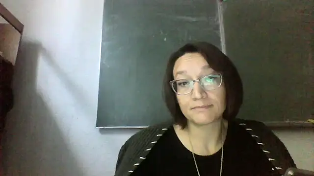 Moon Janis online show from October 2025 06:42:02 AM