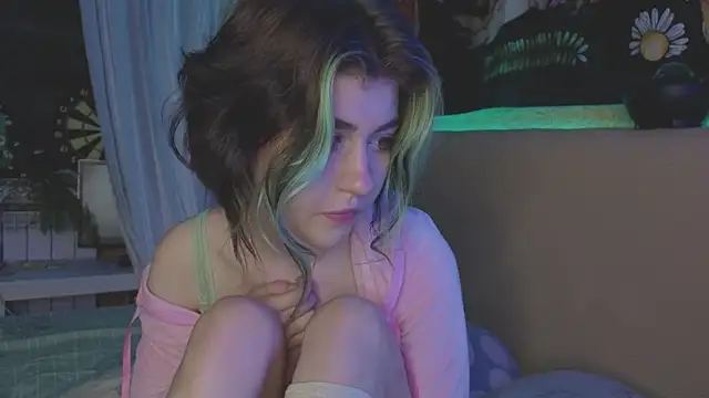 Snapshot of Miko_Meow chatting on July 2026 06:25:01 PM Miko Meow online show from July 2026 06:25:01 PM