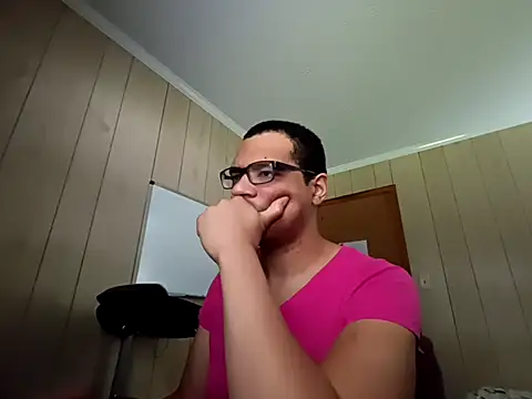 Snapshot of NaturalBeautyQueen chatting on September 2025 01:59:02 PM NaturalBeautyQueen online show from September 2025 01:59:02 PM