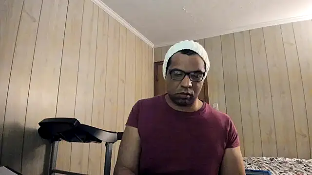 Snapshot of NaturalBeautyQueen chatting on July 2026 09:36:01 PM NaturalBeautyQueen online show from July 2026 09:36:01 PM