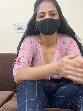 SashaPatel online show from November 2025 03:20:01 AM