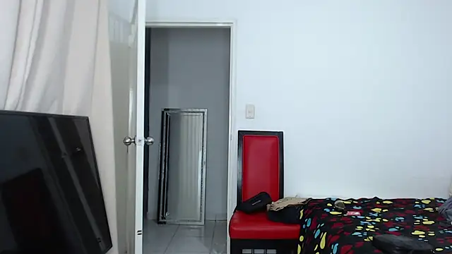 Alex mojica online show from September 2025 05:42:01 AM