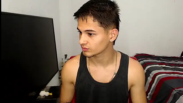 Alex mojica online show from February 2026 06:09:01 AM