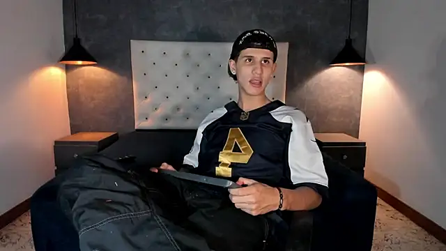  realwav online show from December 2025 06:30:02 AM