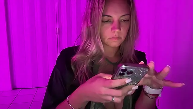 prettyykitty22 online show from October 2025 02:54:02 AM