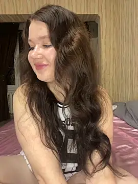 Di Olivia online show from November 2025 03:45:02 PM