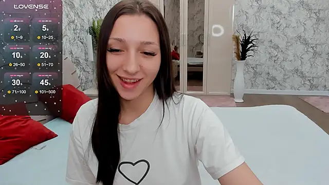 sheillawood online show from September 2025 12:27:01 AM