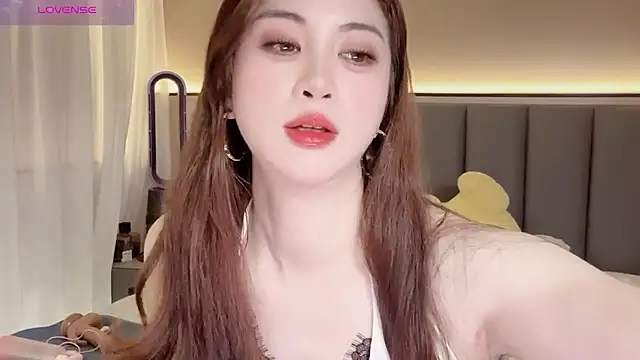 wuyueaini online show from June 2026 06:38:02 AM
