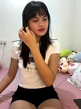 DriveMeCrazy18 online show from October 2025 07:33:01 PM