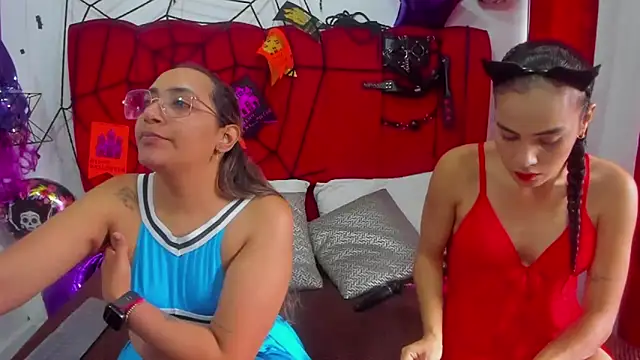 IsabelaANDalahia online show from October 2025 01:45:02 PM