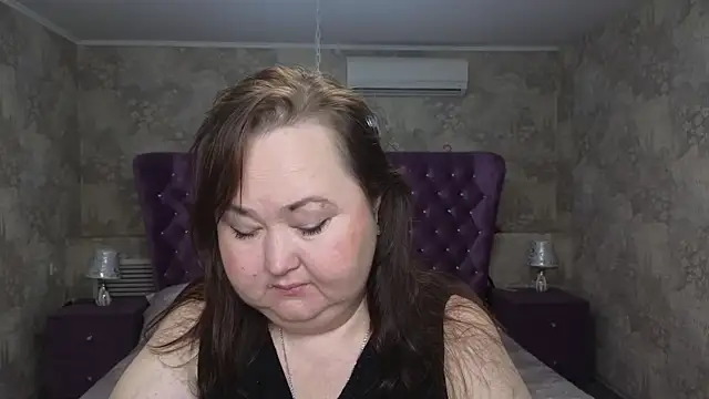 Eloisa Eliot online show from October 2025 02:54:01 PM