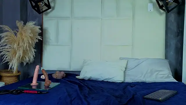 Liam forest  online show from February 2026 05:12:02 AM