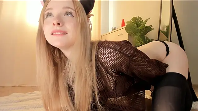 Nana Wilson online show from September 2025 04:22:01 AM