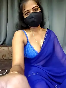 Misss-julli online show from September 2025 05:35:01 PM