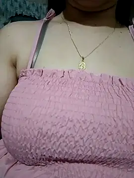 PrincessYna online show from September 2025 11:32:02 AM
