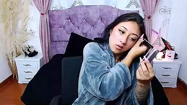 Wendy-13 online show from October 2025 11:33:02 AM