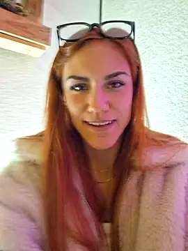 SlimBellaa online show from October 2025 08:30:01 PM