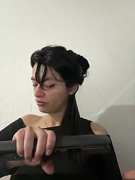 LiaCollings online show from July 2026 11:37:02 AM