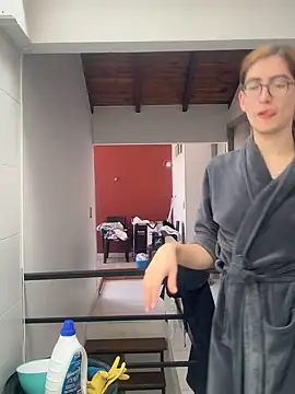 rousseblossom online show from April 2026 01:42:02 PM