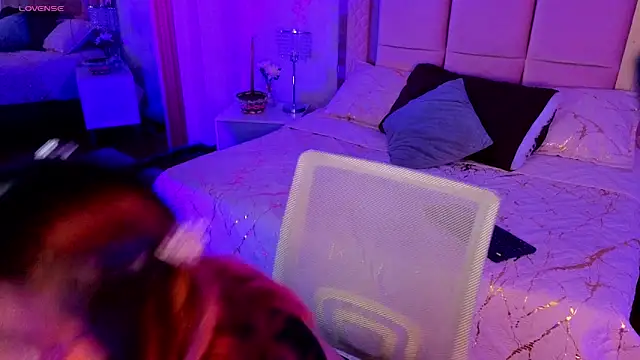 AlanaOdison online show from November 2025 08:33:02 PM