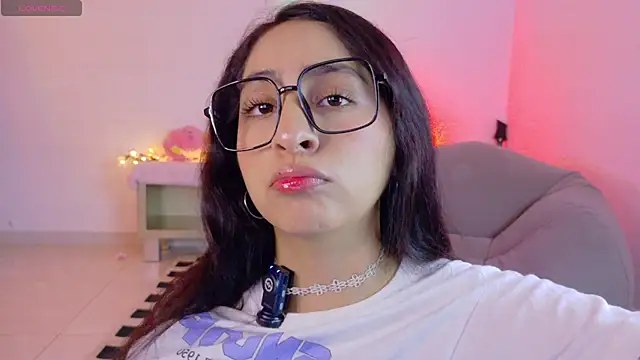 Snapshot of AIXATRISTA1 chatting on July 2026 01:20:02 AM AIXATRISTA1 online show from July 2026 01:20:02 AM