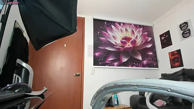 Snapshot of lycoris_19 chatting on October 2025 08:50:02 PM lycoris 19 online show from October 2025 08:50:02 PM