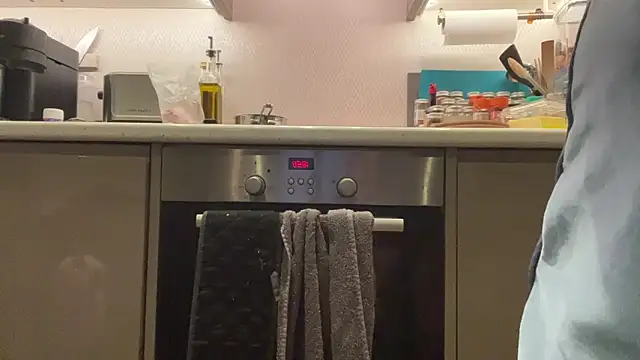 Snapshot of CelineLuxe chatting on September 2025 05:51:01 PM CelineLuxe online show from September 2025 05:51:01 PM