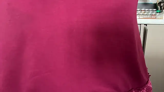 Snapshot of CelineLuxe chatting on September 2025 04:12:02 PM CelineLuxe online show from September 2025 04:12:02 PM