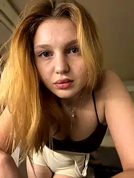 Emaline Fane online show from November 2025 06:21:02 PM