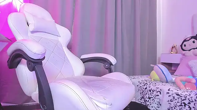 MilkWhore1 online show from April 2026 07:38:02 PM