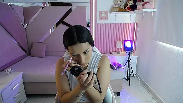 Mia garcia28 online show from October 2025 08:06:02 PM