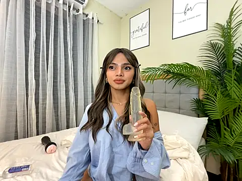 miss glenda online show from November 2025 05:15:01 PM