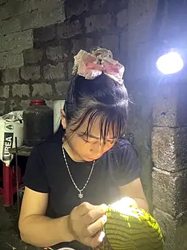 Sunyinn online show from November 2025 02:34:01 AM