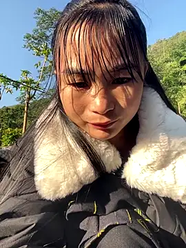 Sunyinn online show from November 2025 01:05:01 AM