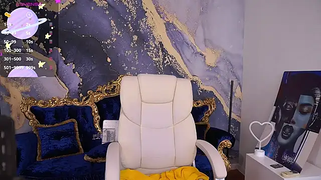 LilElfie online show from November 2025 08:52:01 PM