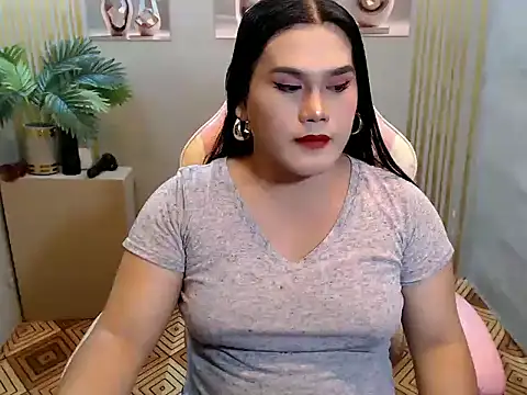 Snapshot of LustfullVelindaks chatting on May 2026 11:53:01 AM LustfullVelindaks online show from May 2026 11:53:01 AM
