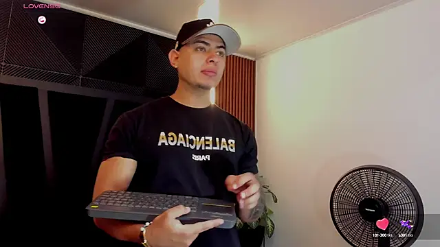 marco garciia  online show from September 2025 11:19:01 PM