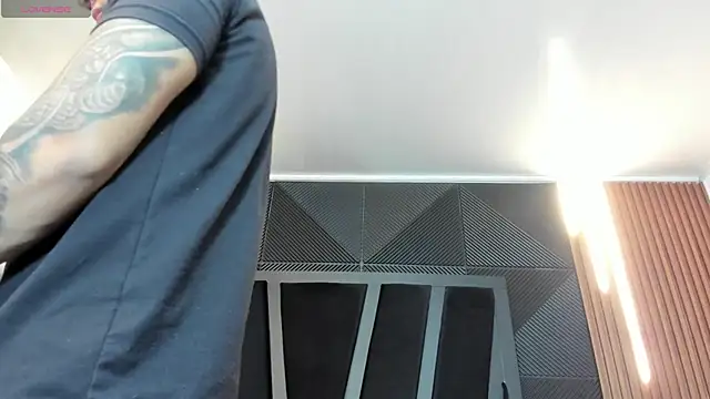 marco garciia  online show from October 2025 11:13:02 PM