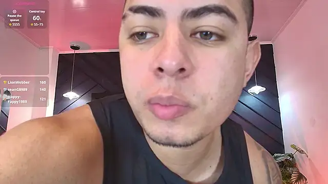 Snapshot of marco_garciia_ chatting on March 2026 11:22:01 PM marco garciia online show from March 2026 11:22:01 PM
