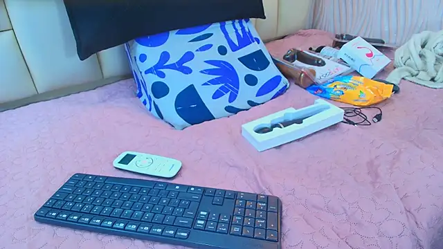 Snapshot of sweet_amye chatting on October 2025 07:12:02 PM sweet amye online show from October 2025 07:12:02 PM