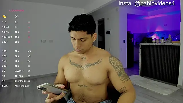 Nicolasmontoya16 online show from September 2025 05:18:02 AM